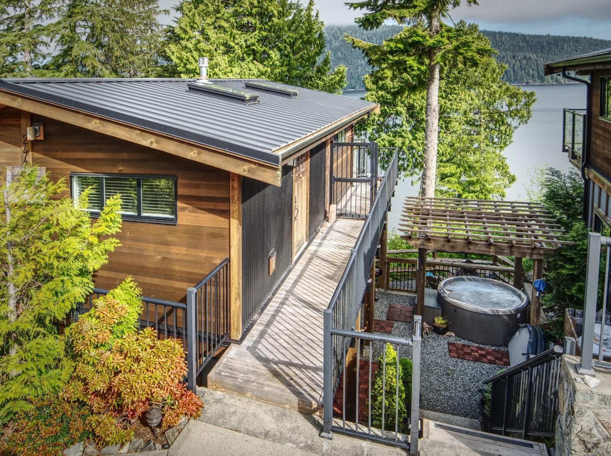 Handsome Dan'S Vacation Cottage Rentals Port Renfrew Exteriör bild